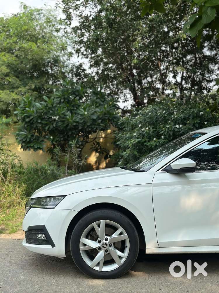 Skoda Octavia 2.0 Style Tsi At, 2022, Petrol