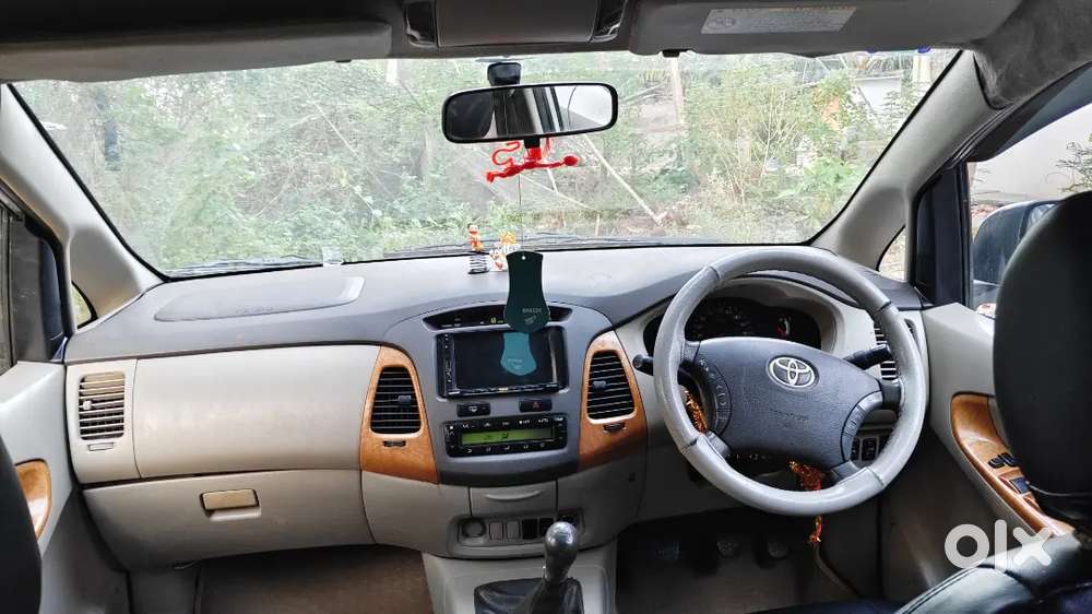 Toyota Innova 2010 Diesel Well Maintained