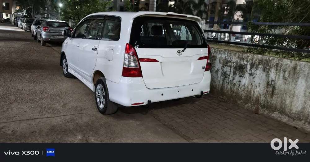 Toyota Innova 2014