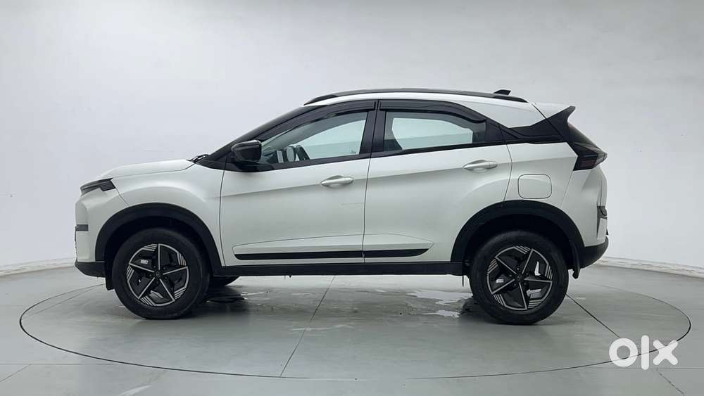 Tata Nexon Creative Plus 1.2 Revotron Petrol 6 Mt, 2023, Petrol