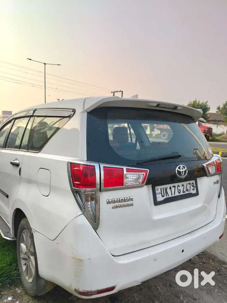 Toyota Innova Crysta 2017 Diesel 158000 Km Driven