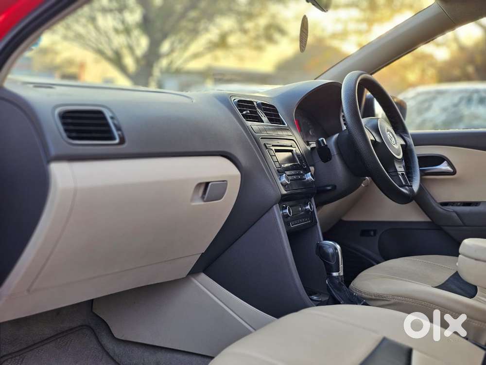 Volkswagen Vento 1.5 Highline Plus At 16 Alloy, 2012, Petrol