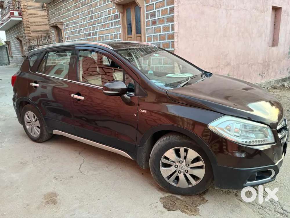 Maruti Suzuki S-cross 2015 Diesel Well Maintained