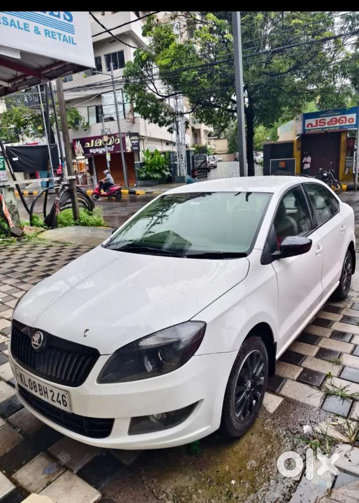 Skoda Rapid Elegance 2015