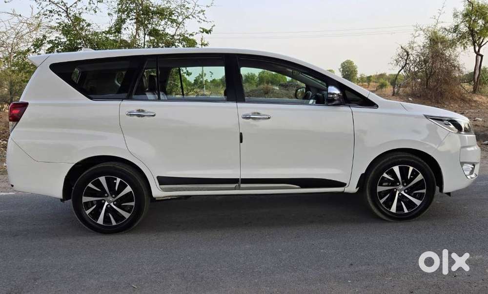 Toyota Innova Crysta Zx 2.4 Diesel 7 Seater, 2023, Diesel