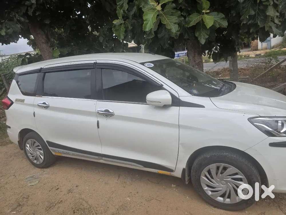 Maruti Suzuki Ertiga Vxi Cng 2023