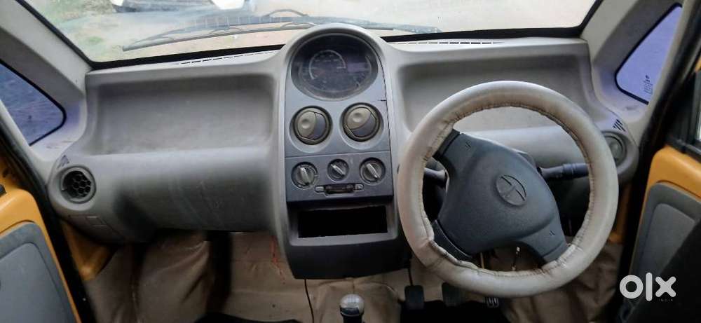 Tata Nano Xe, 2011, Petrol