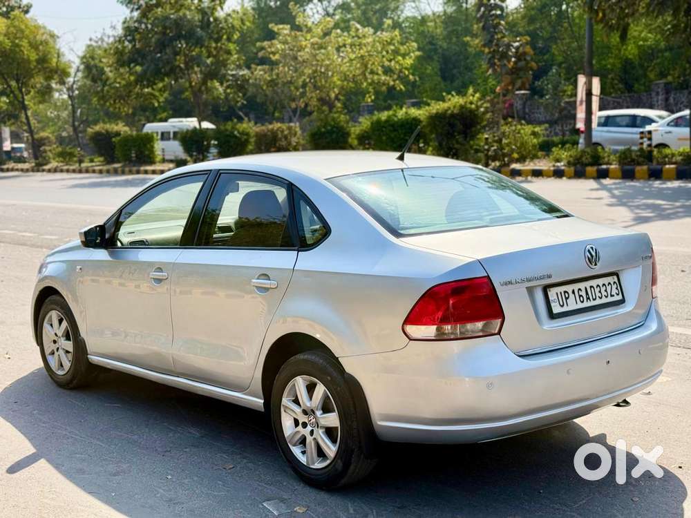 Volkswagen Vento 2010-2013 Petrol Highline, 2011, Petrol