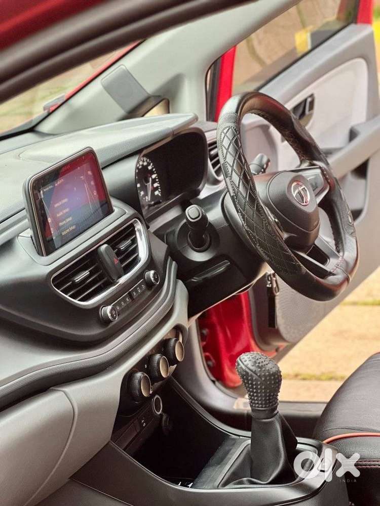 Tata Altroz 1.2 Xm, 2021, Petrol