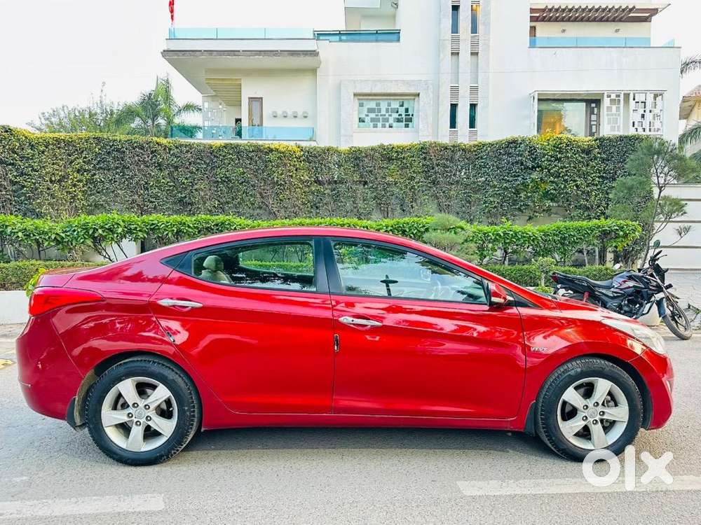 Hyundai New Elantra 2014 August Petrol Well Maintained
