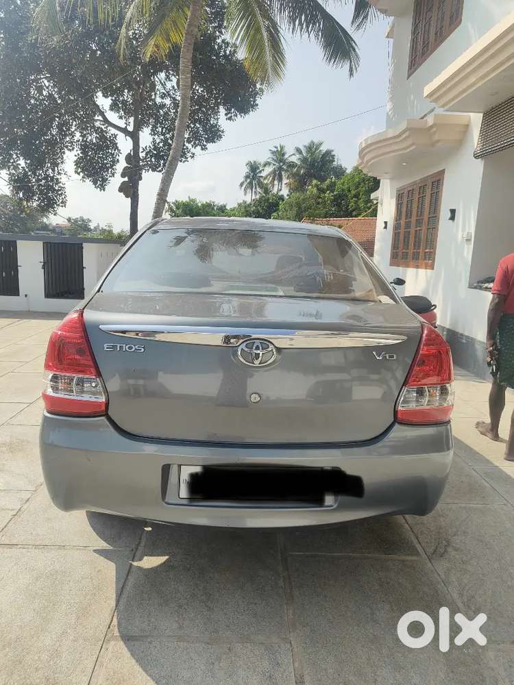 Toyota Etios 2013 Diesel 125000 Km Driven-550000/-