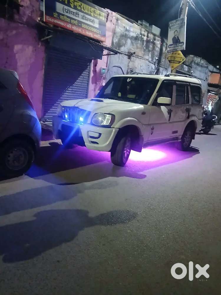 Mahindra Scorpio Classic 2011 Diesel 175000 Km Driven