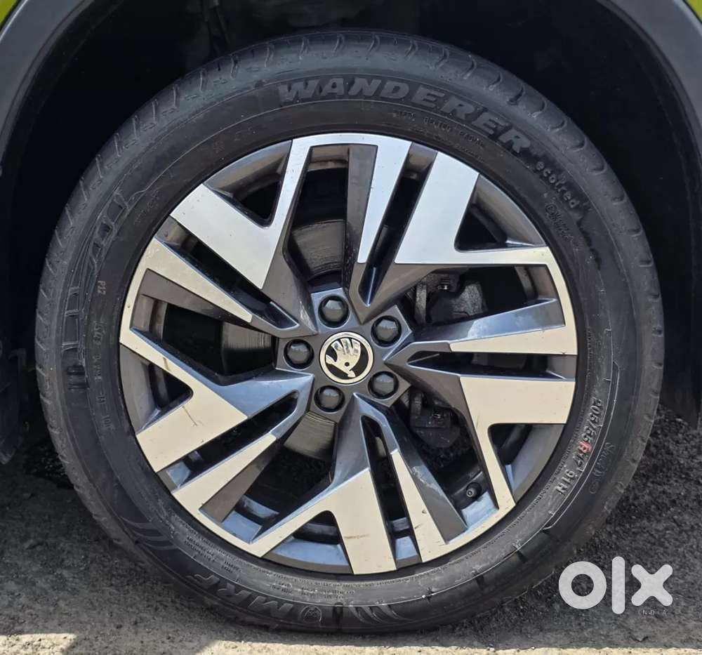 Skoda Kylaq Prestige, 2025, Petrol