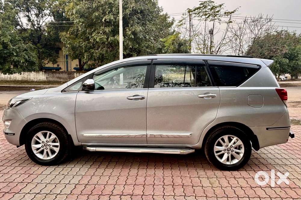Toyota Innova Crysta 2.4 V, 2018, Diesel