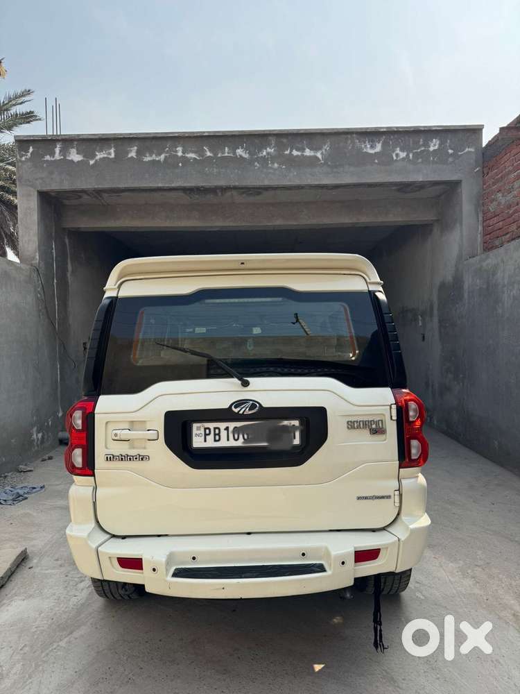 Mahindra Scorpio S10 8 Seater, 2017, Diesel