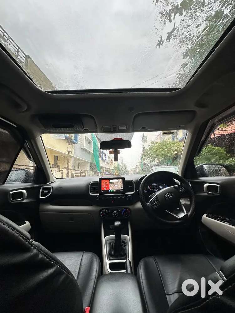 Hyundai Venue 1.2 Plus 2024 Petrol Manual