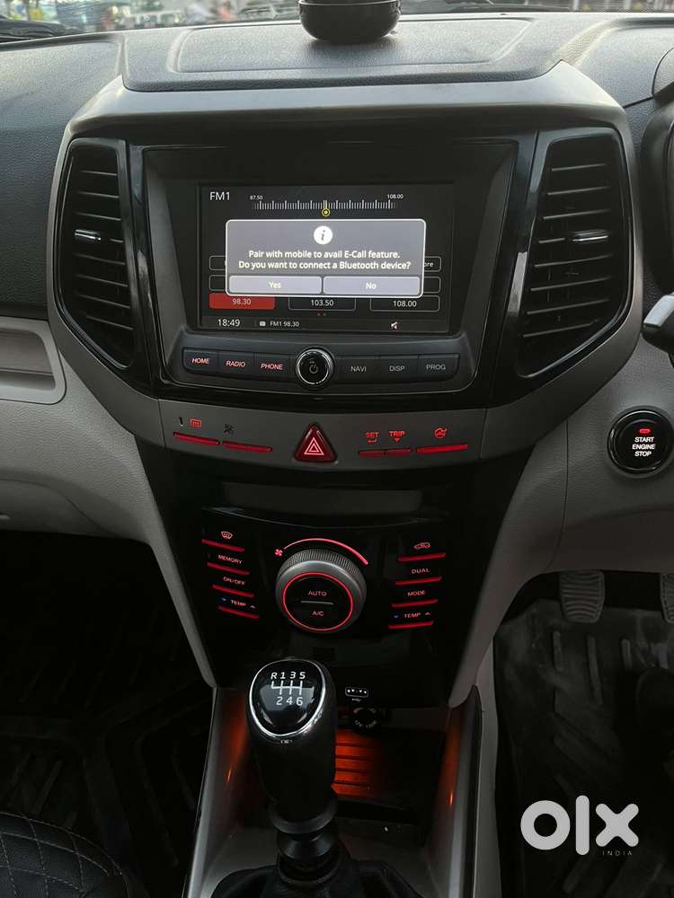 Mahindra Xuv300 W8, 2021, Petrol