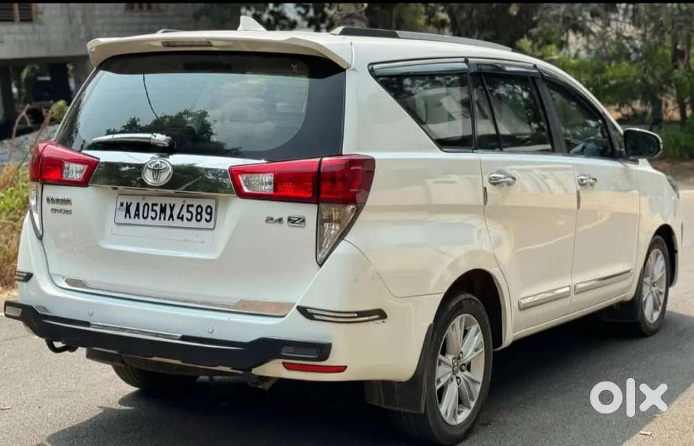 Toyota Innova Crysta 2018 Diesel Manual