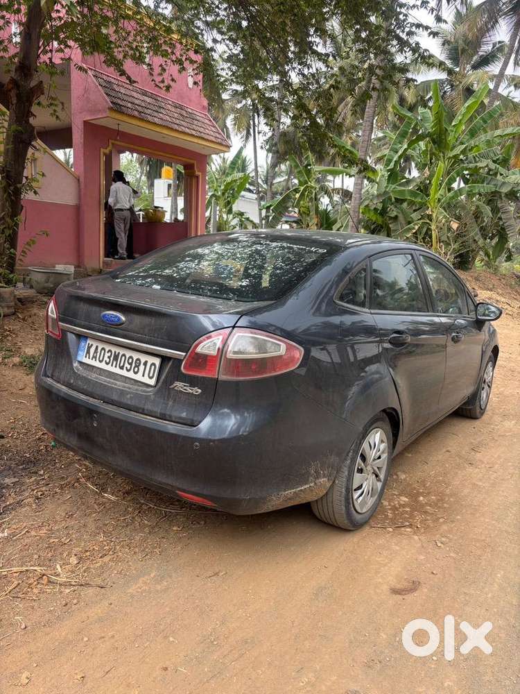 Ford Fiesta 2012 Petrol 110000 Km Driven