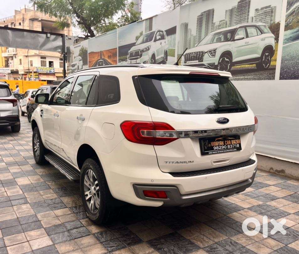 Ford Endeavour 2.2 Titanium At 4x2, 2016, Diesel