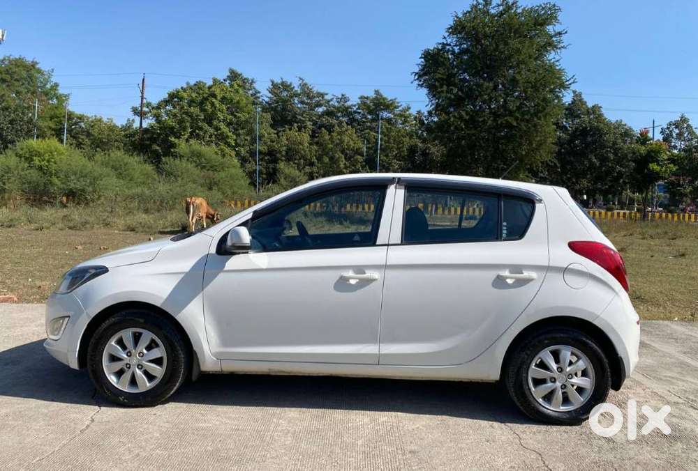 Hyundai I20 Sportz 1.2 Vtvt, 2013, Petrol
