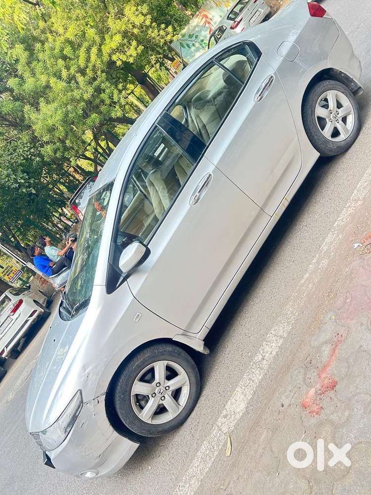 Honda Petrol Car 2011 Automatic