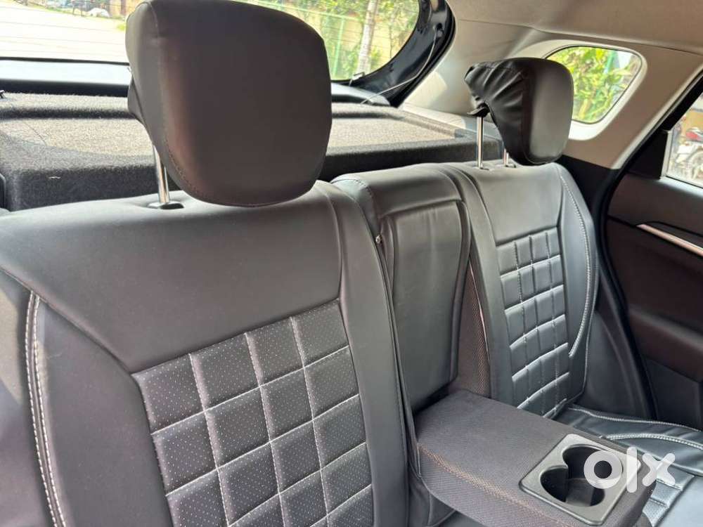 Maruti Suzuki Brezza 1.5 Vxi Smart Hybrid, 2024, Petrol