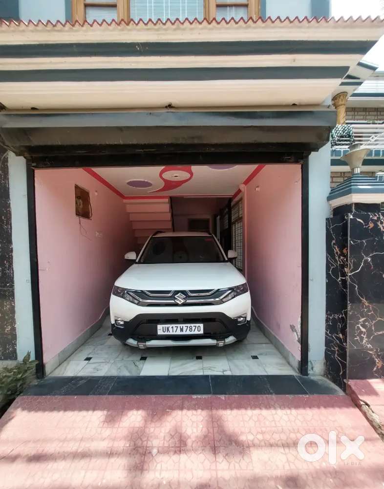 Maruti Suzuki Brezza 2024 Petrol 35000 Km Driven