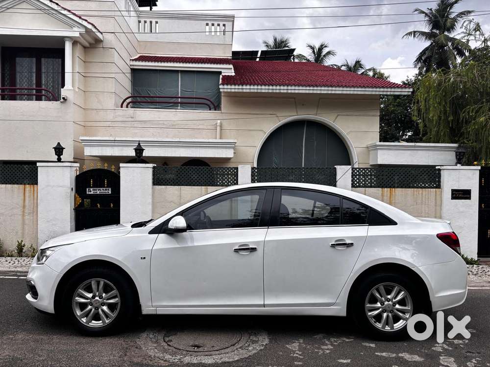 Chevrolet Cruze Ltz At, 2017, Petrol