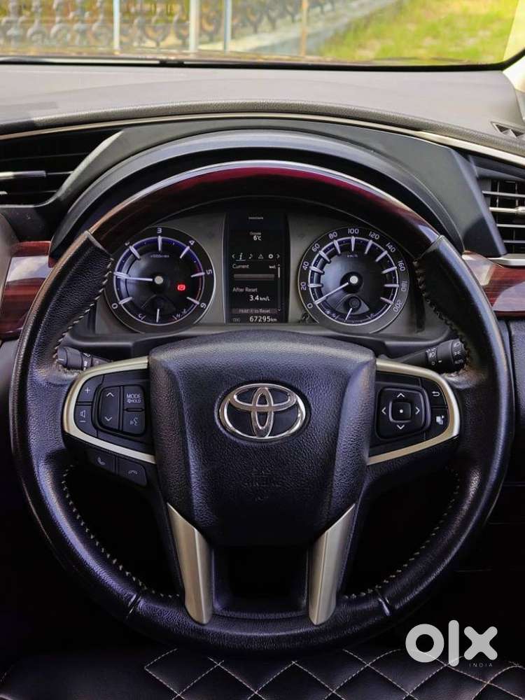 Toyota Innova Crysta, 2016, Diesel
