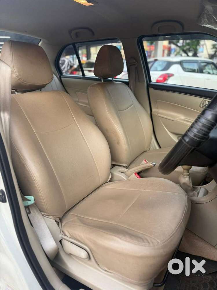 Maruti Suzuki Dzire 1.2 Vxi, 2014, Petrol