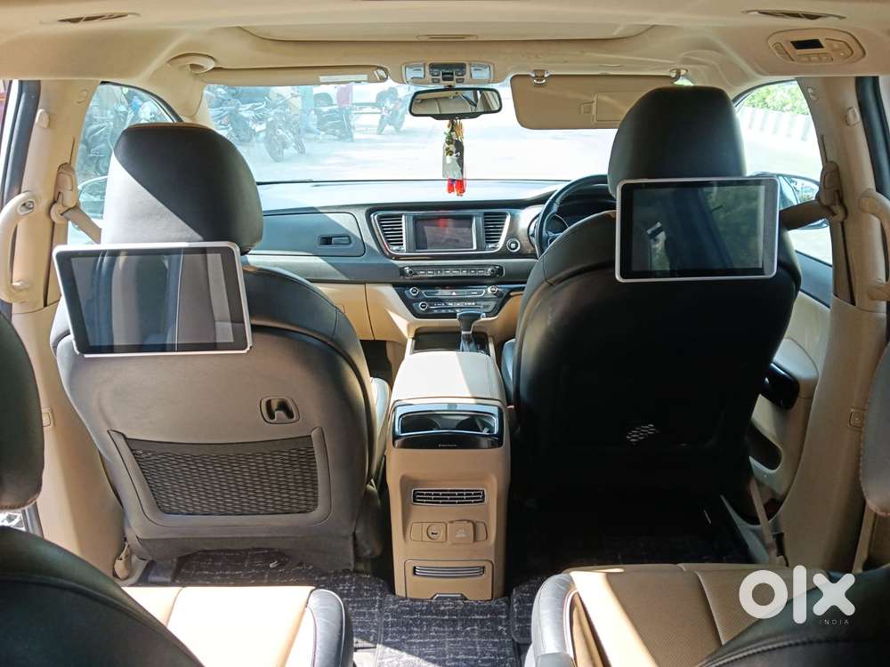 Kia Carnival Limousine, 2020