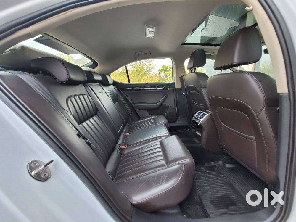 Skoda Superb 2.0 L&k Tsi At, 2019, Petrol
