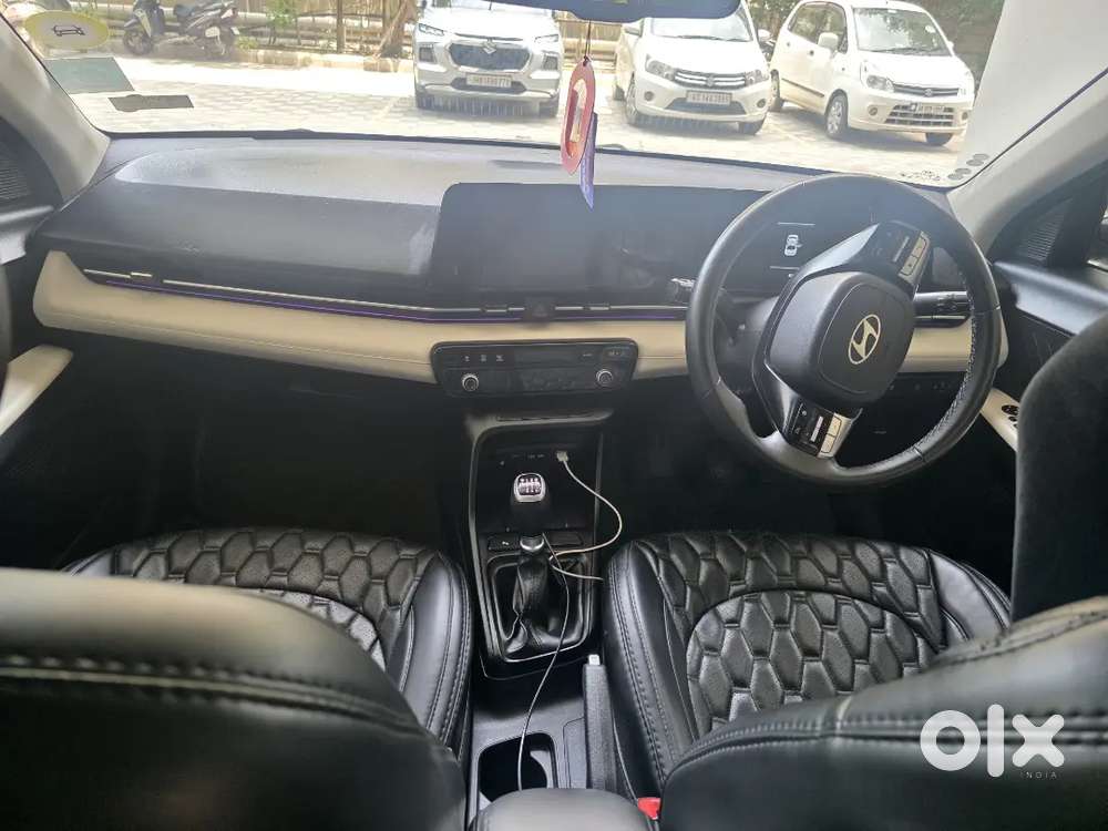 Hyundai Verna Sx Petrol Mt. 2nd Top Model