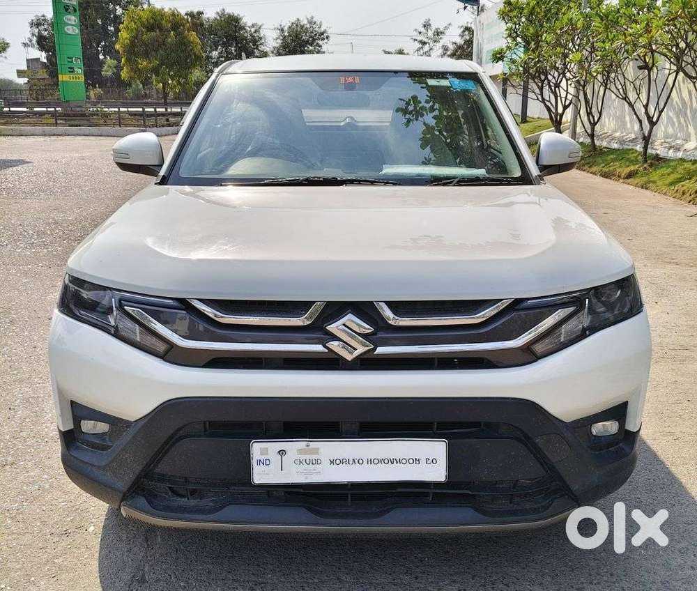 Maruti Suzuki Brezza 1.5 Lxi Smart Hybrid, 2024, Petrol