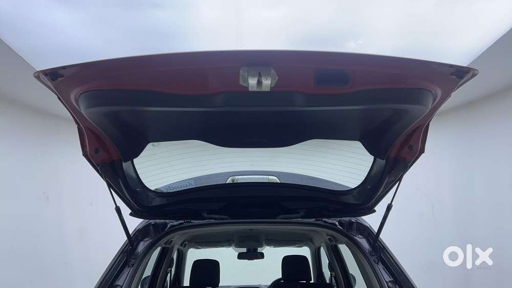 Maruti Suzuki Vitara Brezza 1.5 Zxi Plus Dual Tone, 2022, Petrol