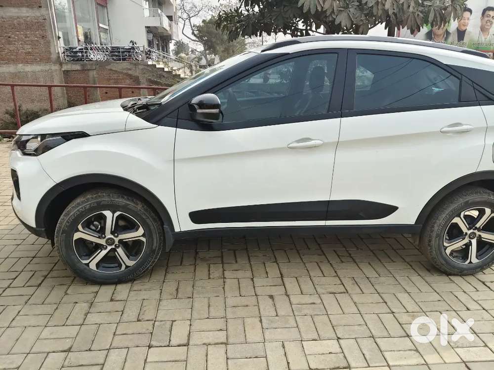 Tata Nexon 2022 Petrol