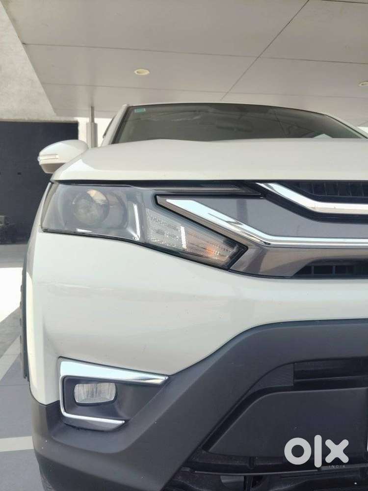 Maruti Suzuki Brezza 1.5 Lxi Smart Hybrid, 2025, Petrol
