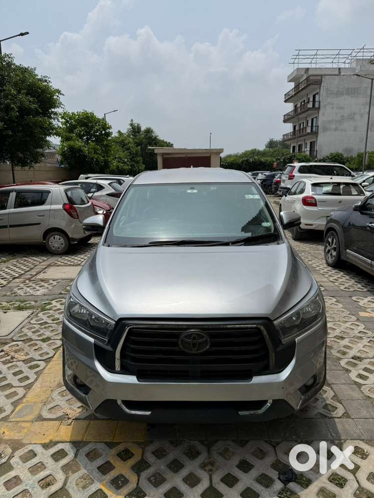 2023 Toyota Innova Crysta