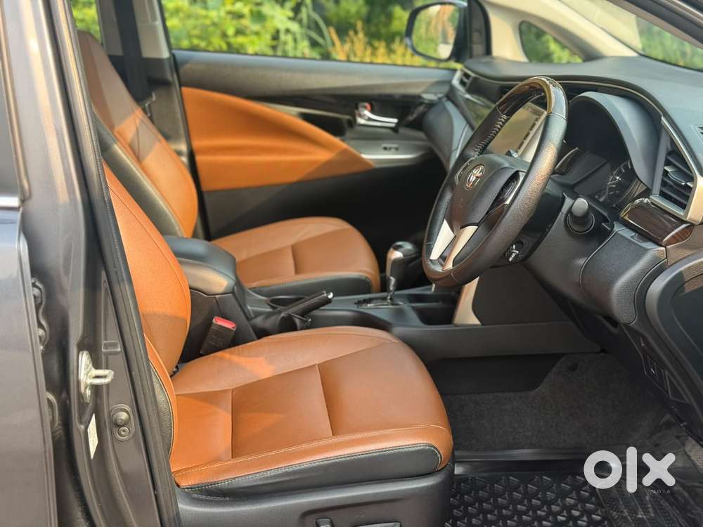 Toyota Innova Crysta, 2022, Petrol