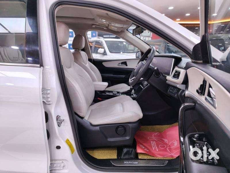 Mahindra Xuv700 2.0 Ax 7 Petrol At Luxury Pack Str, 2022, Petrol