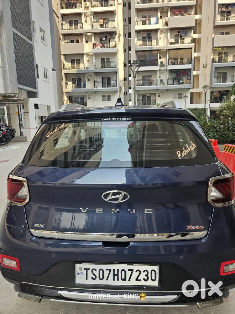 Hyundai Venue 2021 Petrol Well Maintained