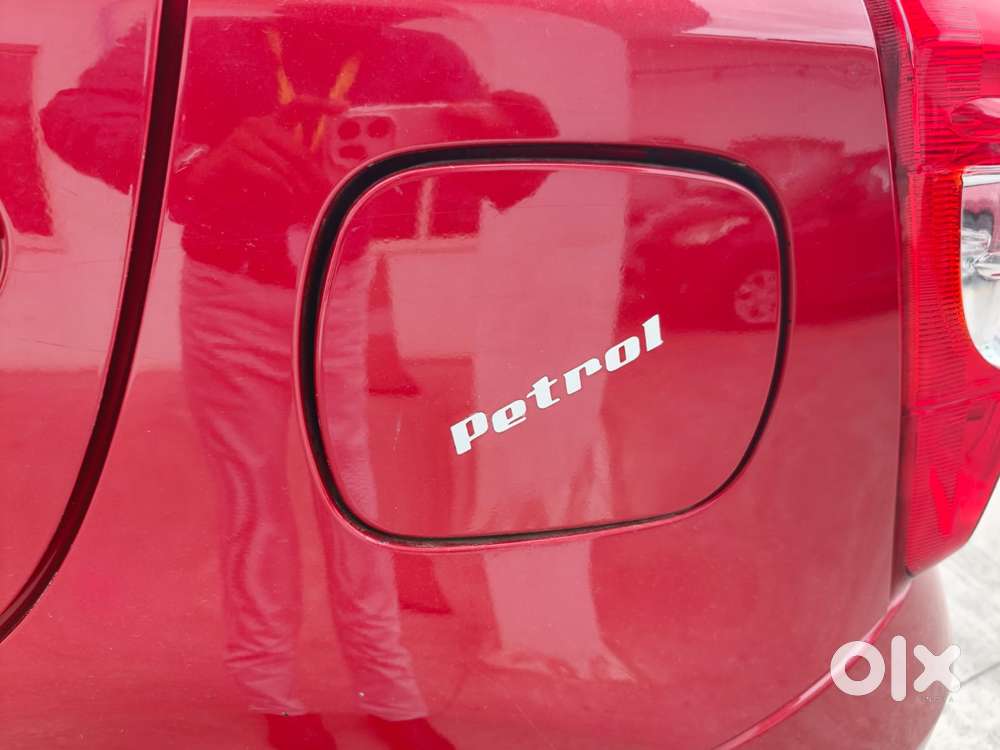 Toyota Etios Liva Vx Dual Tone, 2019, Petrol