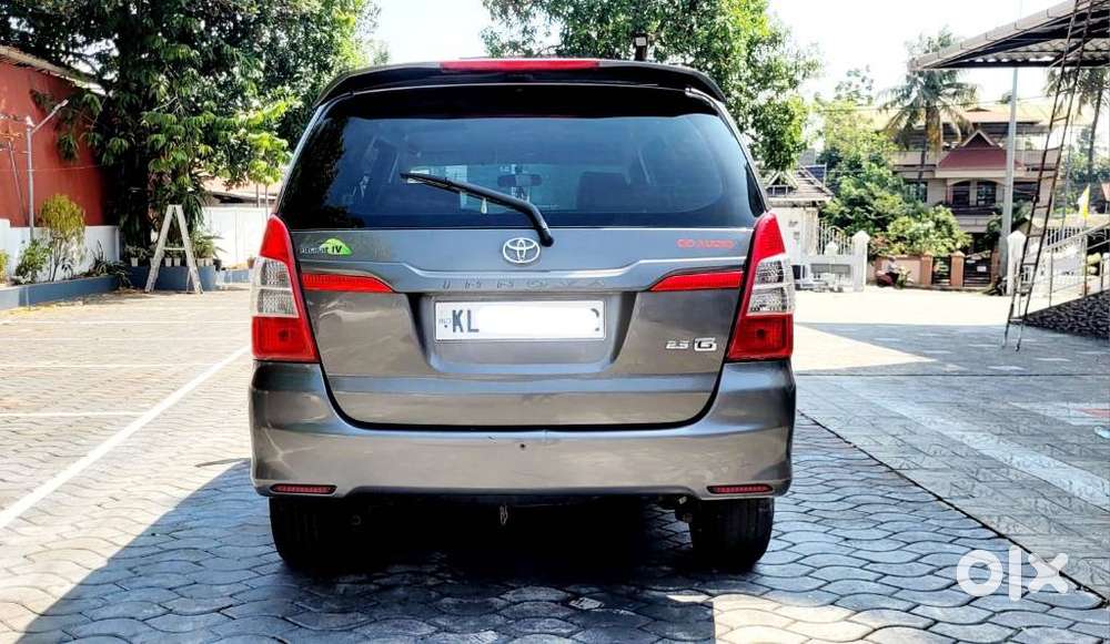 Toyota Innova 2.5 G (diesel) 8 Seater, 2015