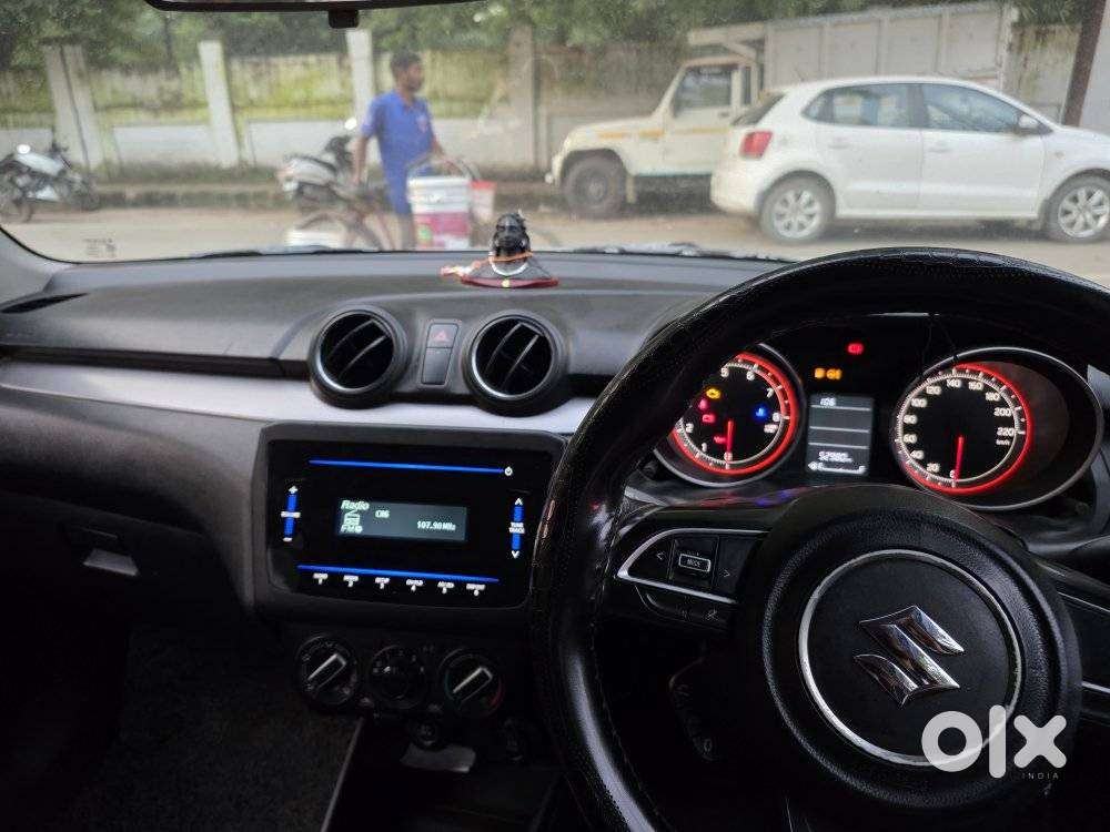 Maruti Suzuki Swift Vxi + Manual, 2024, Petrol