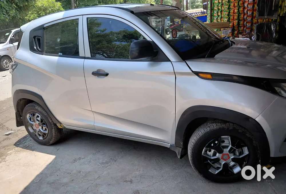 Mahindra Kuv 100 2018
