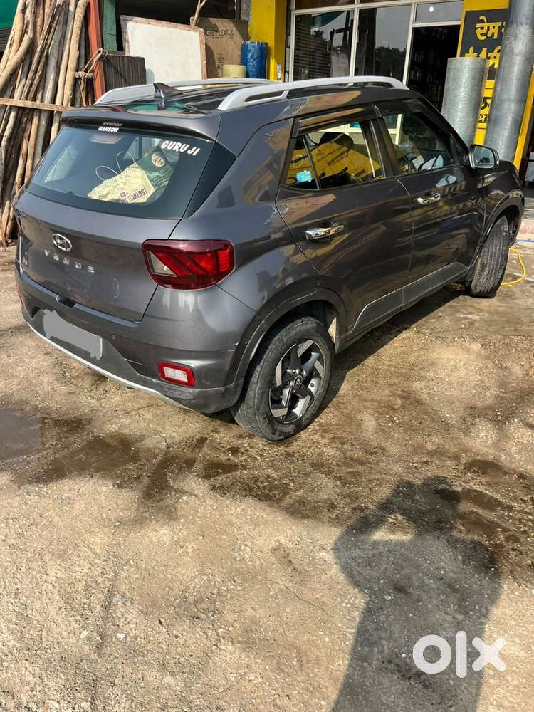 Hyundai Venue Diesel 2019