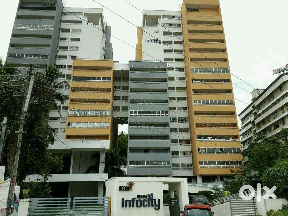 Beautiful Luxury Flat near Lulu Mall for sale!! For Sale Houses