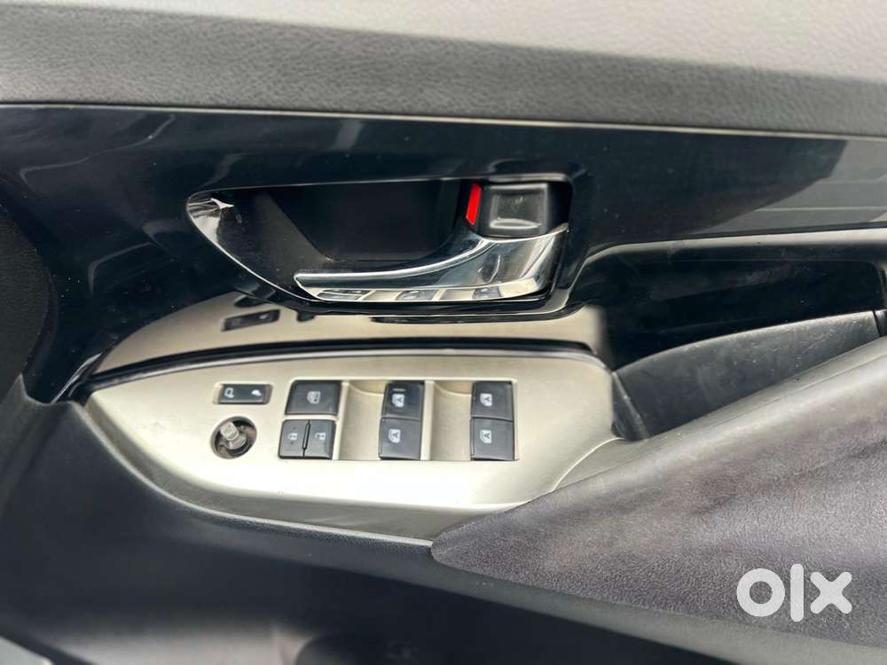 Toyota Innova Crysta 2.4 V 7 Str, 2019, Diesel