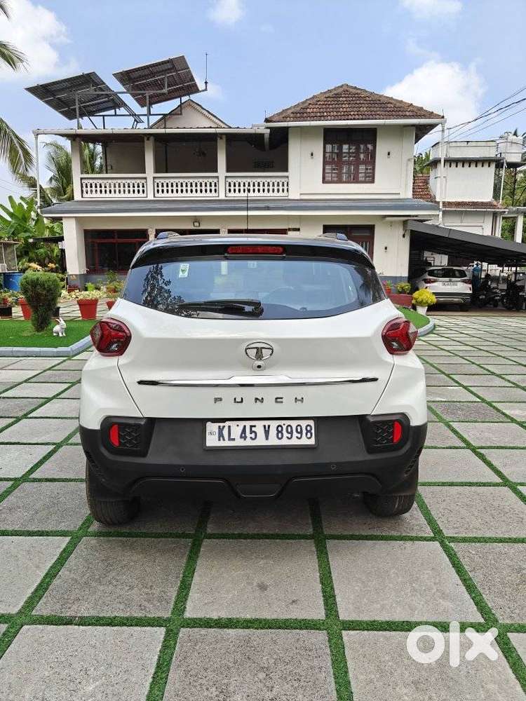 Tata Punch Accomplished Amt, 2022, Petrol